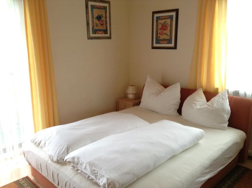 Gaestehaus Renate Velden am Wörthersee Quarto foto